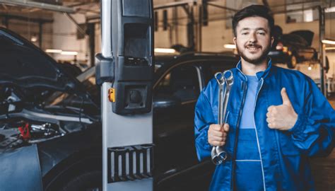 Oficinas Mecânicas e Centros Automotivos em Prado Velho, .